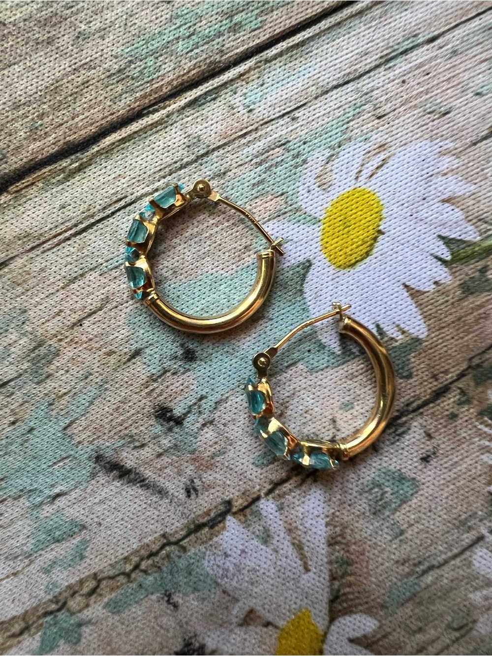 Elegant 14K Gold Hoop Earrings with Aqua Blue Gemstones - Picture 3 of 3